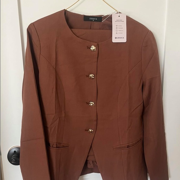 Jackets & Blazers - Women's Brown Jacket